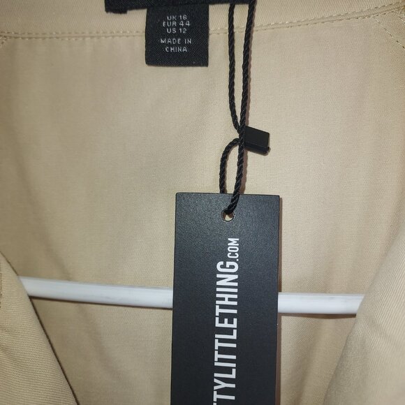 NWT Prettylittlething Plus size Khaki Panel Detail Belted Trench Coat. - Picture 6 of 8